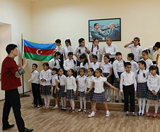 Rufat Hasanov at Mardakan Elementary School in Baku (2014)